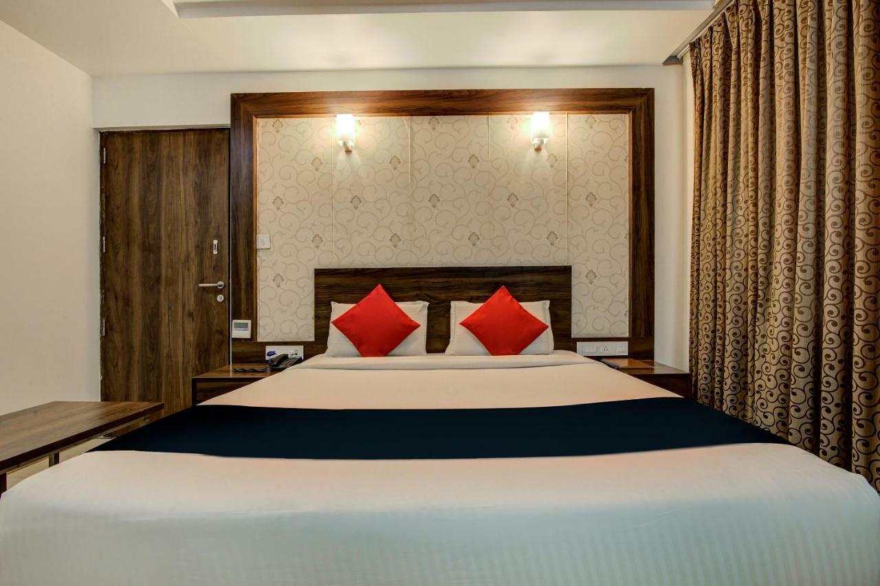 Myspace Hotels Silverstar Bangalore Eksteriør billede