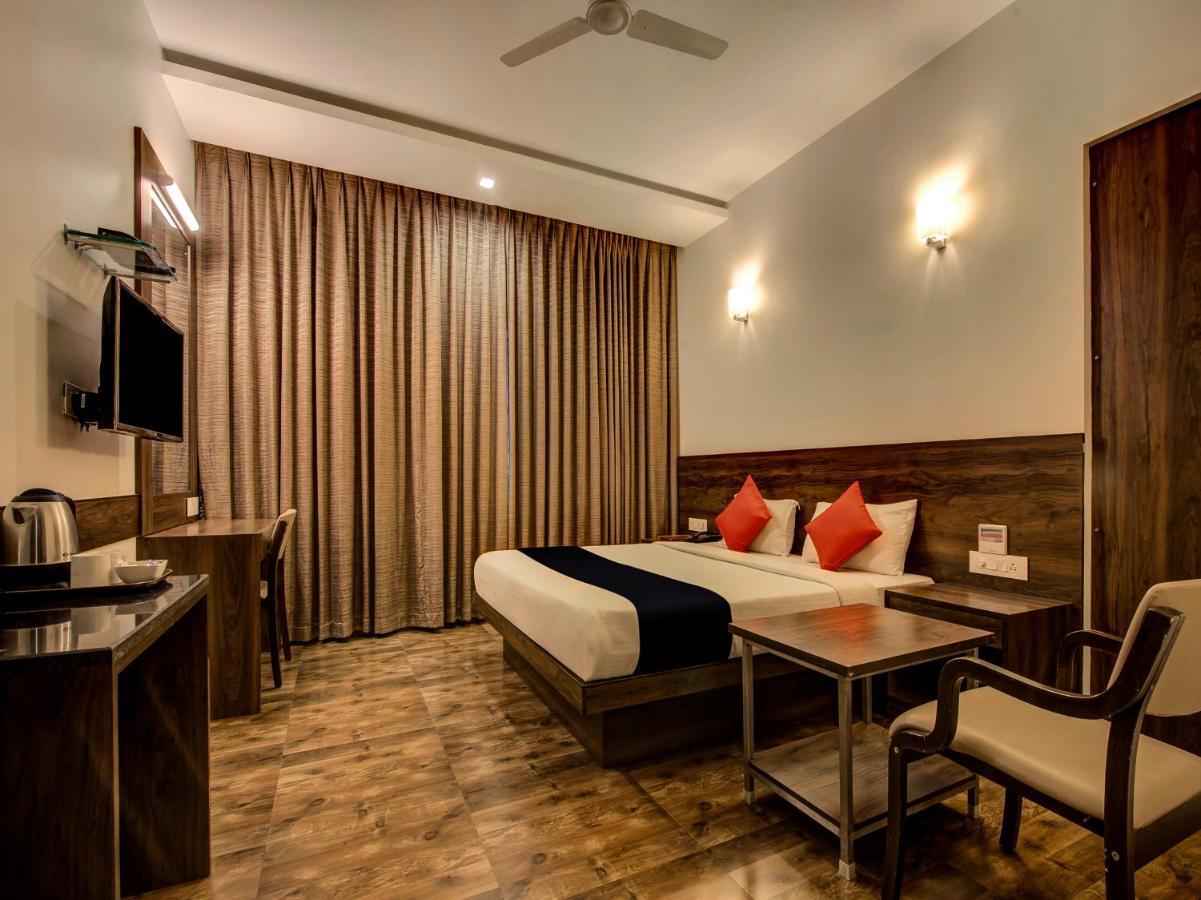 Myspace Hotels Silverstar Bangalore Eksteriør billede