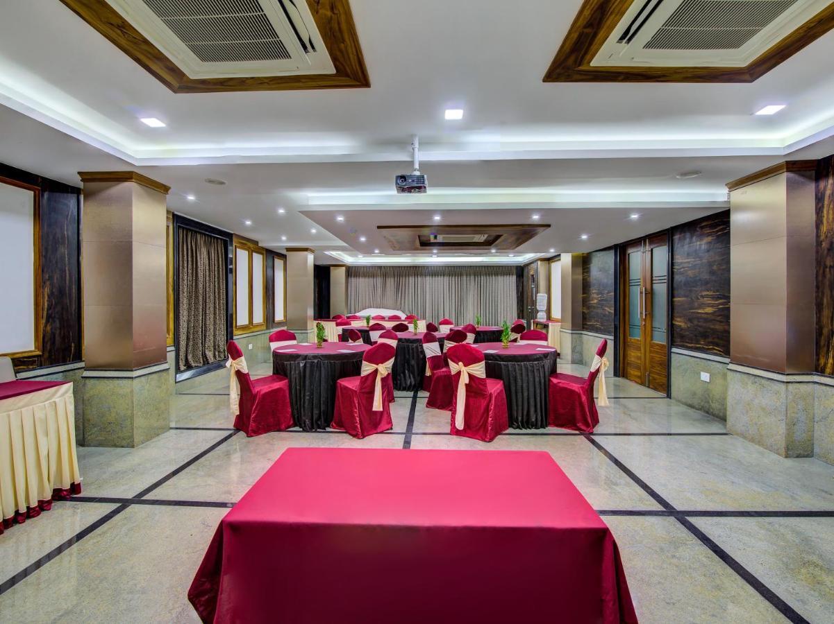 Myspace Hotels Silverstar Bangalore Eksteriør billede