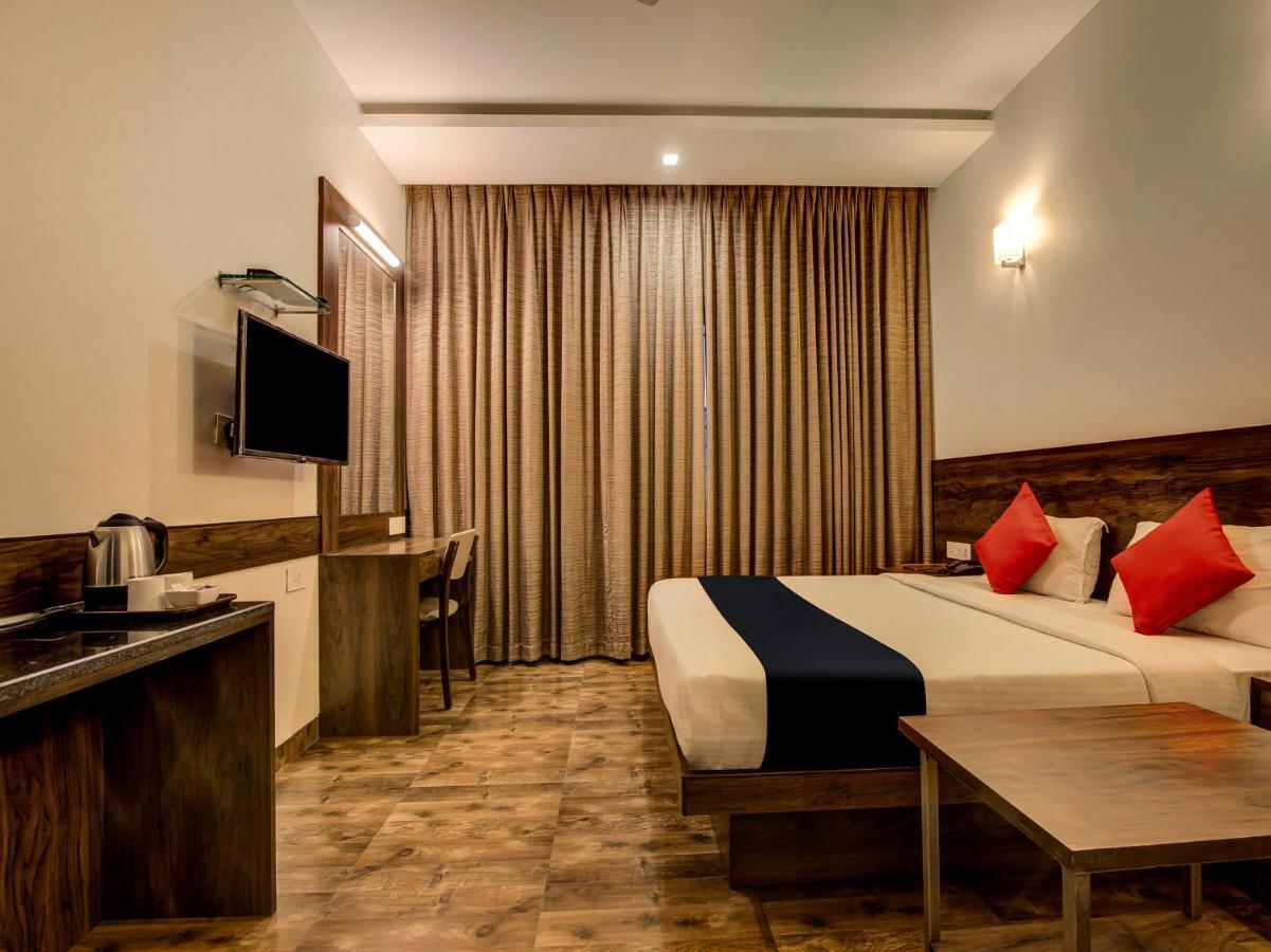 Myspace Hotels Silverstar Bangalore Eksteriør billede