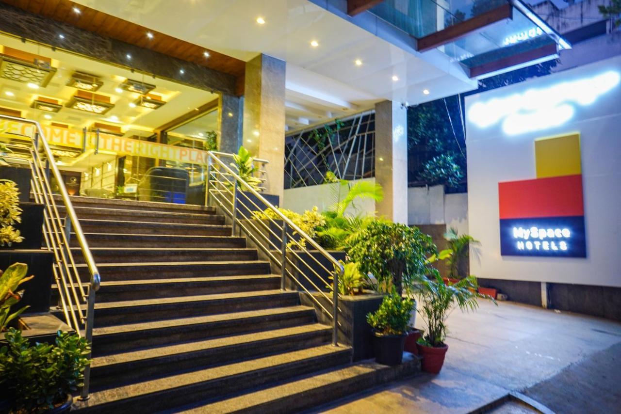 Myspace Hotels Silverstar Bangalore Eksteriør billede